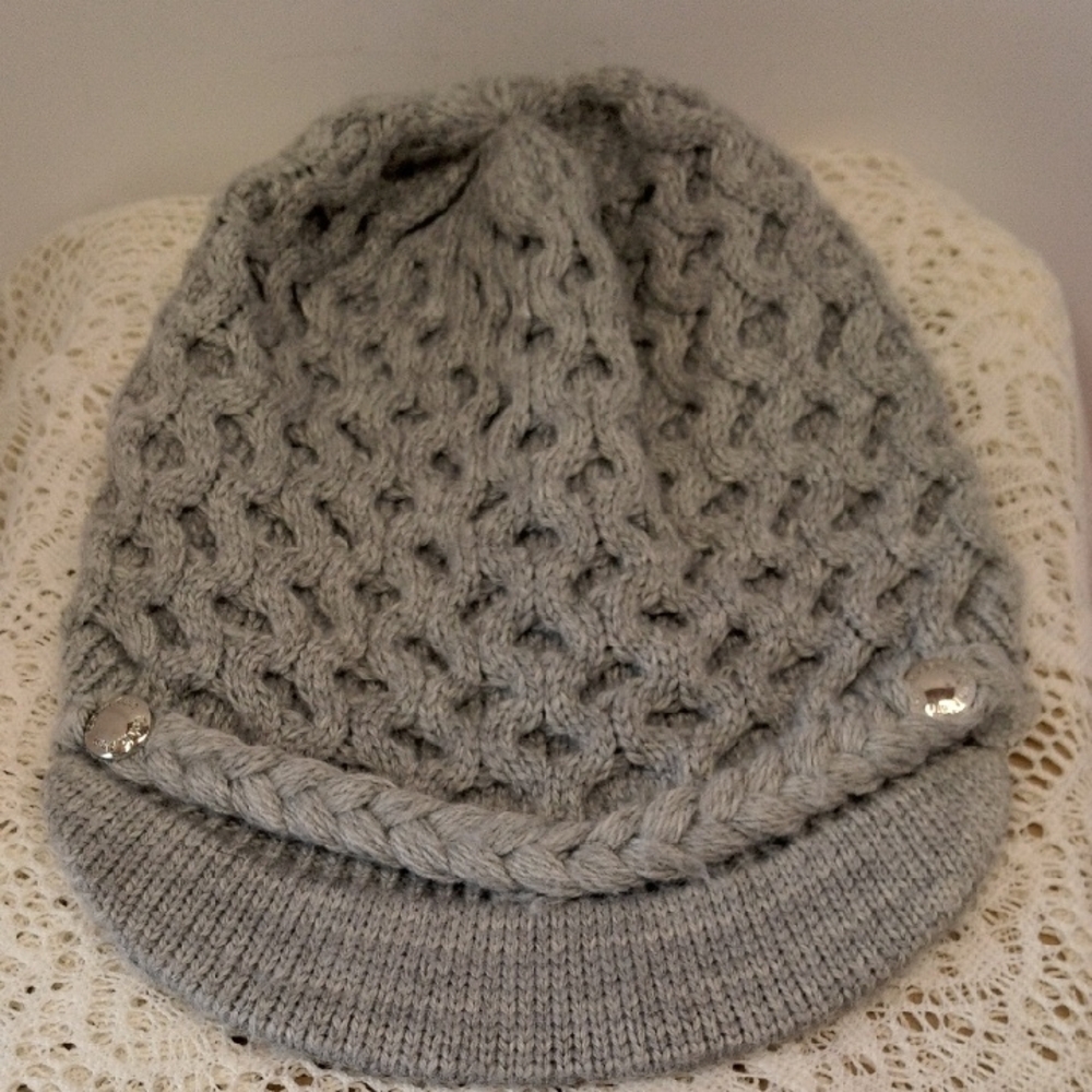 Gray Knit Women's Hat